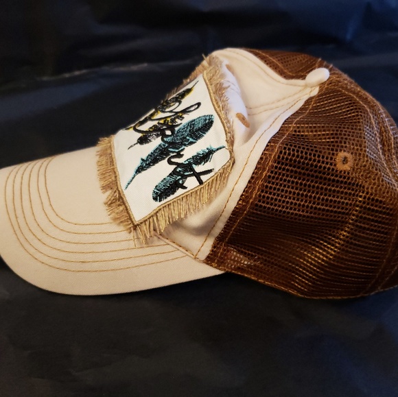 BOHO CHIC FREE SPIRIT FEATHER TRUCKER HAT - Picture 4 of 4